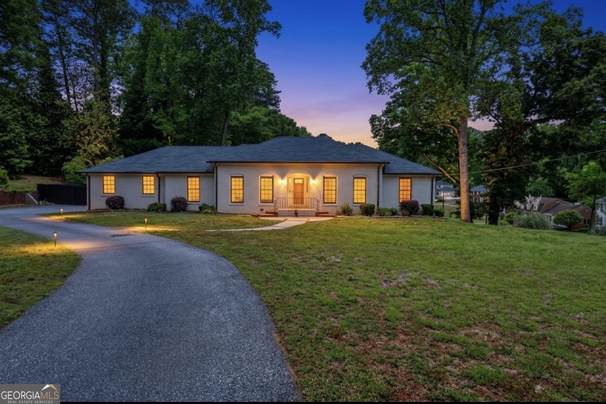 3450 Old Fairburn RD