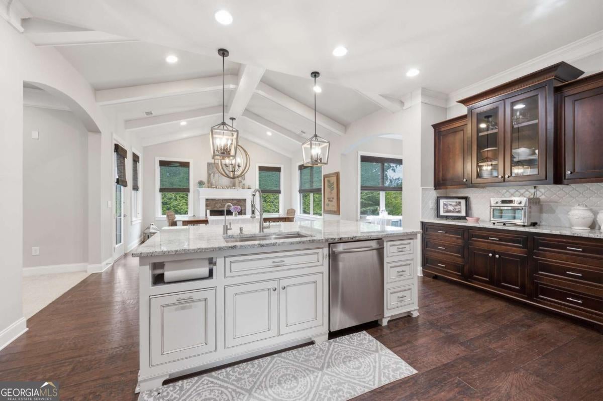 126 Windfields LN
