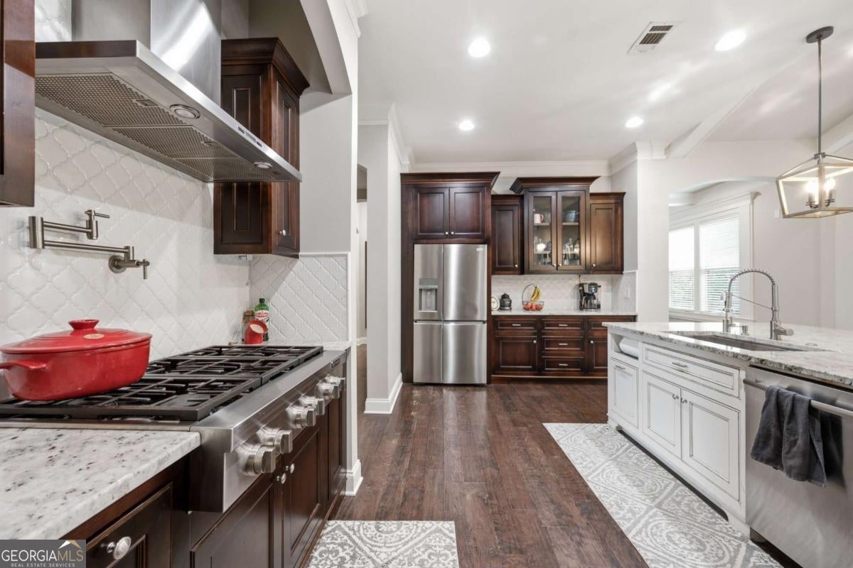 126 Windfields LN