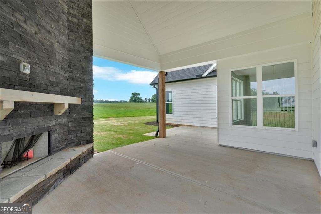 152 Palisade DR