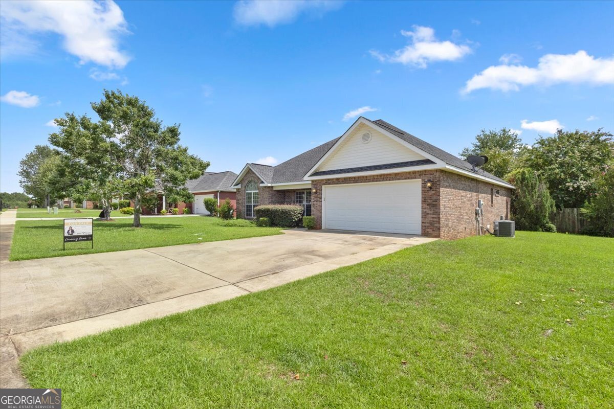 305 Sugarloaf PKWY
