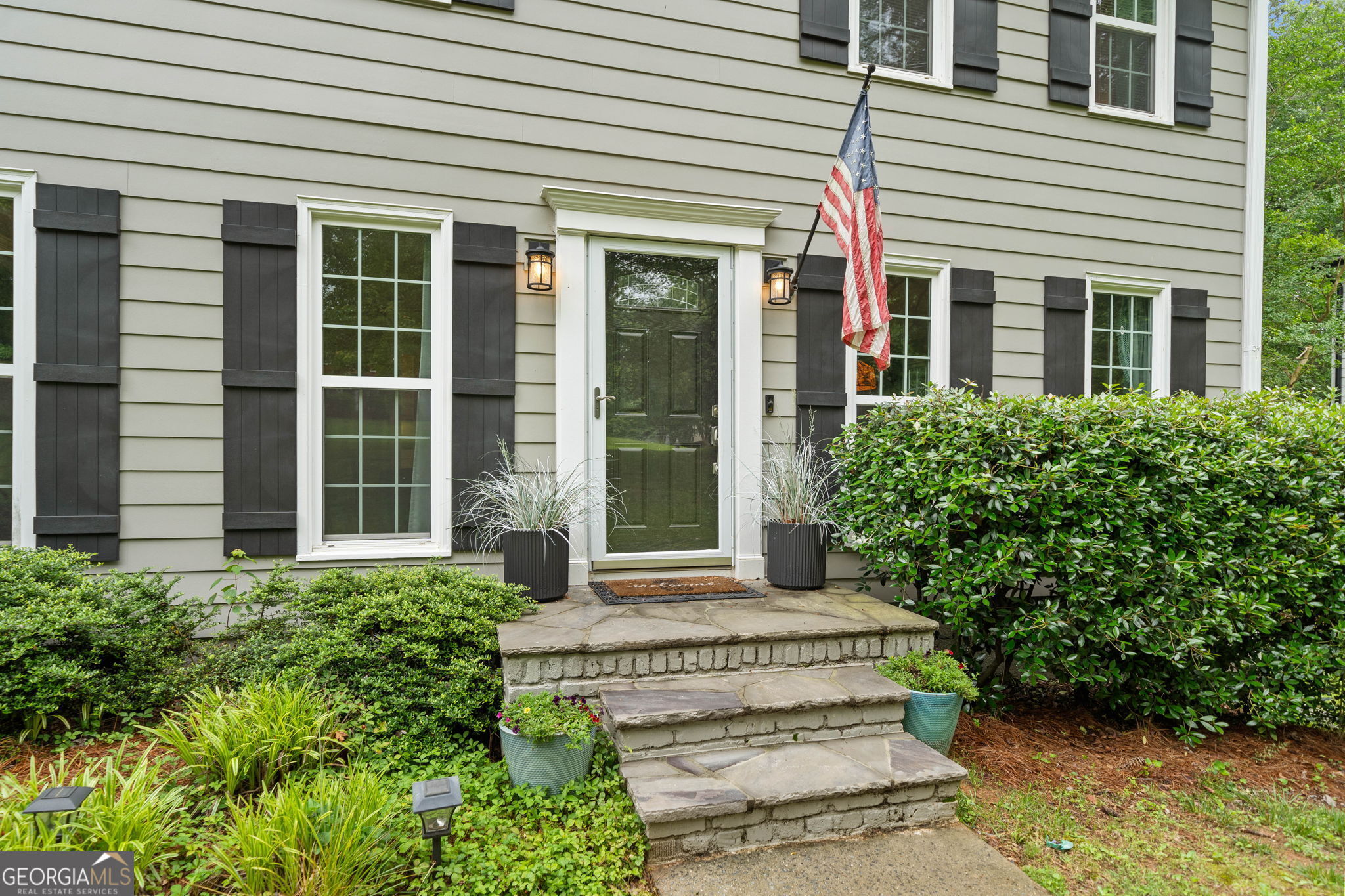 2166 Carlyle DR