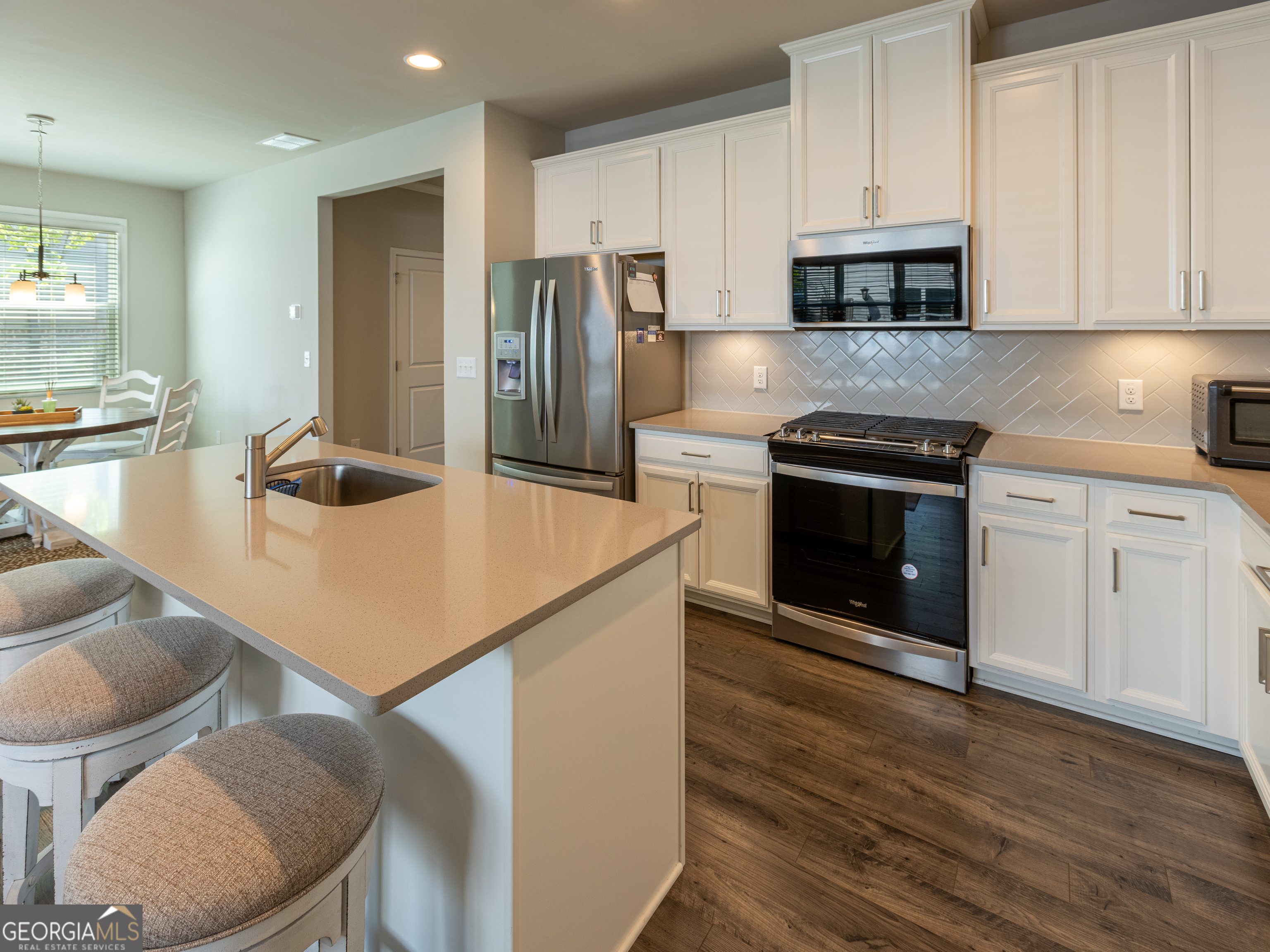 Addison Point - Residential