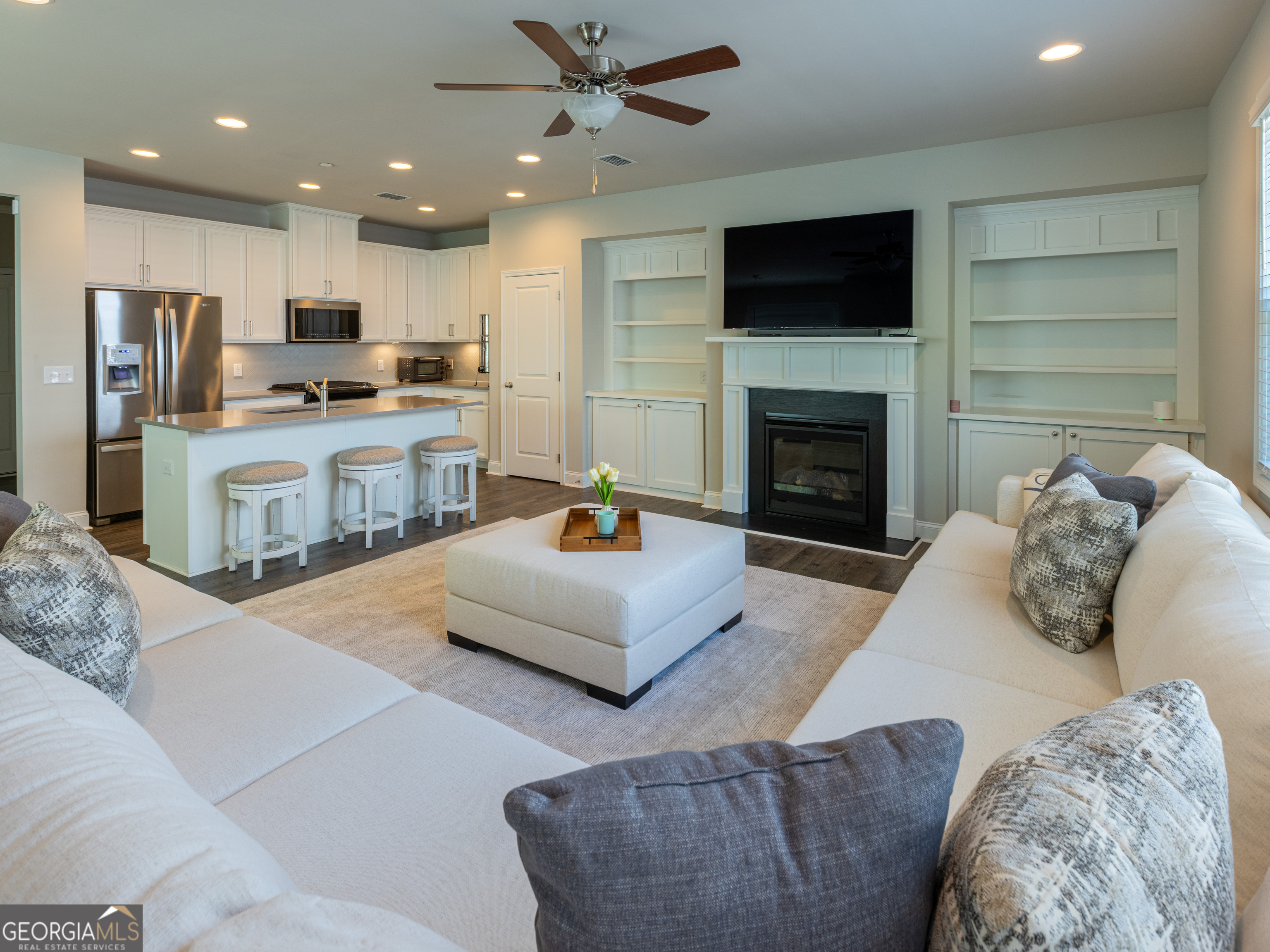 Addison Point - Residential