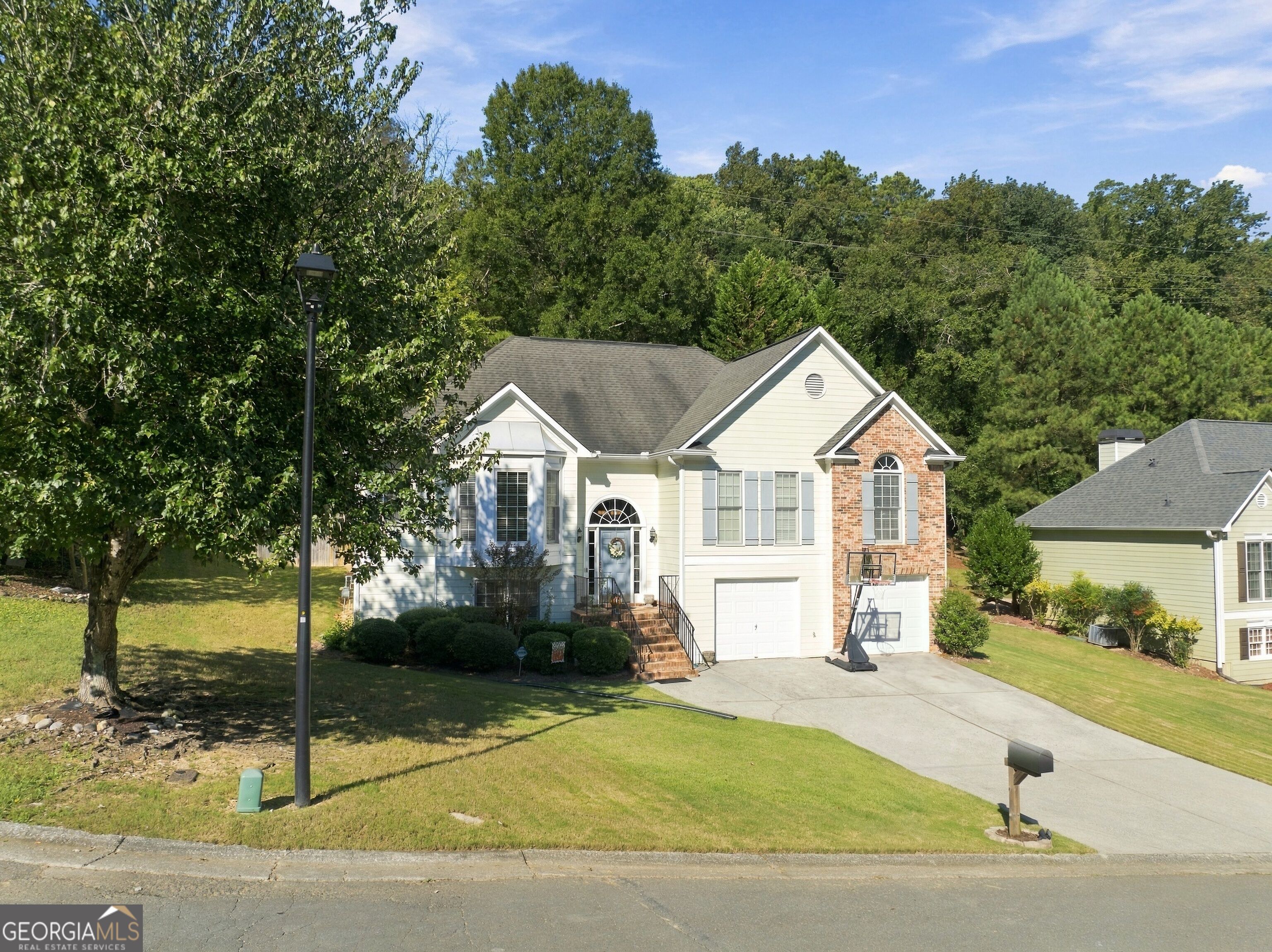 30 Gables DR SE