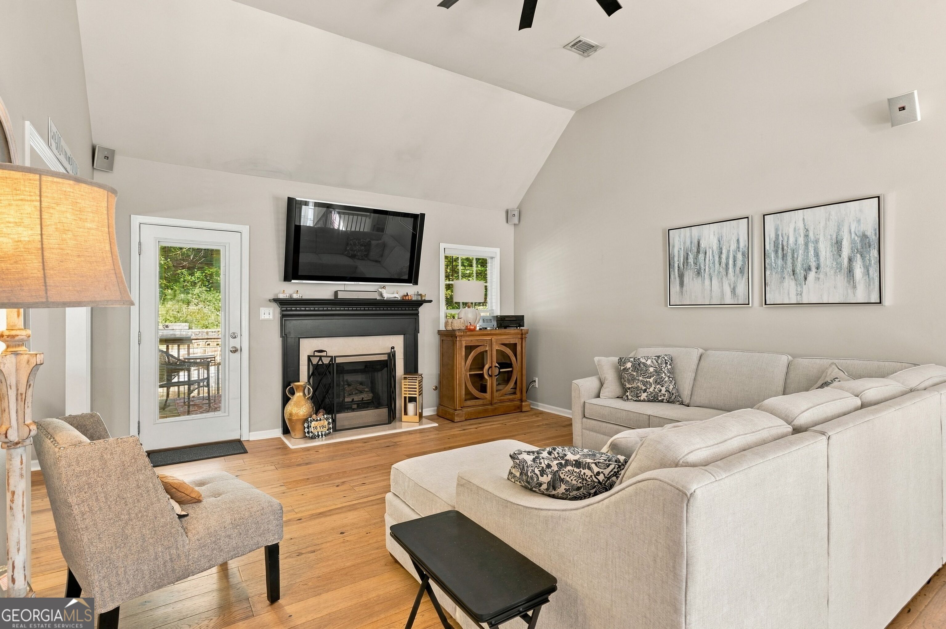 30 Gables DR SE