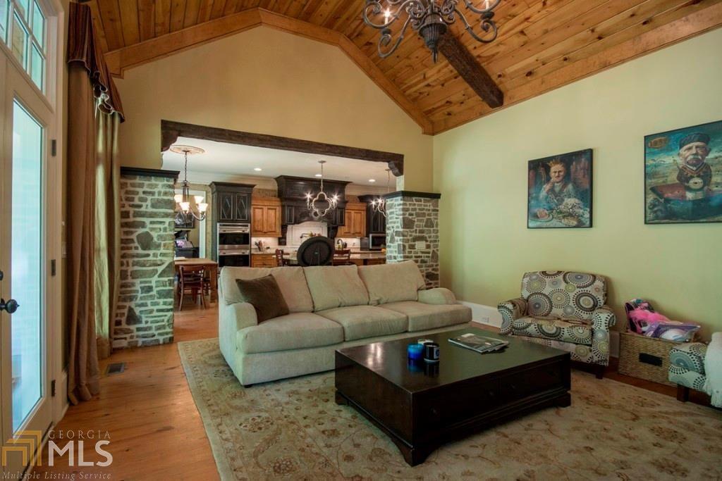 Six Hills - Residential