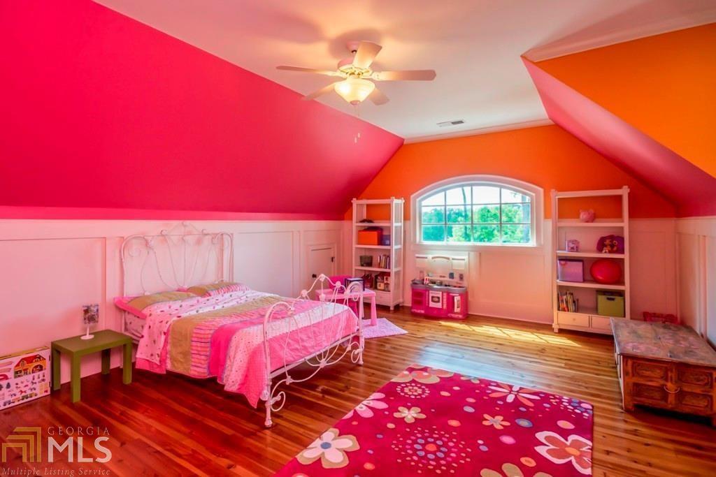 Six Hills - Residential