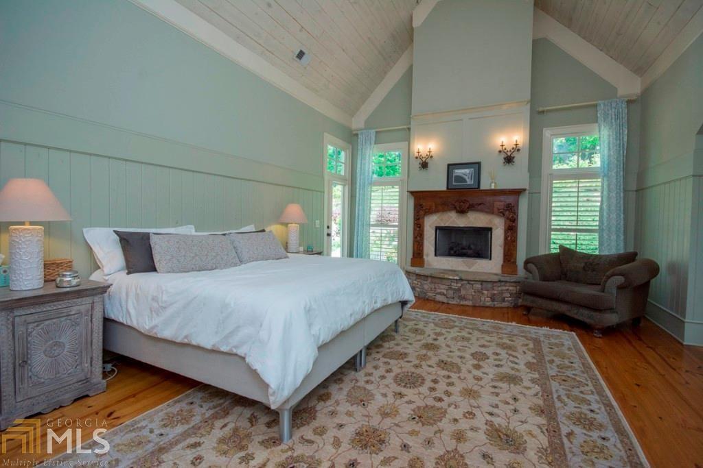Six Hills - Residential