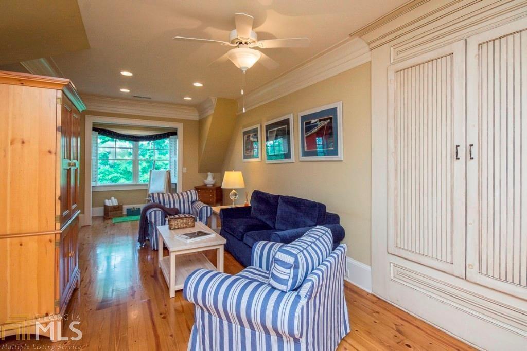 Six Hills - Residential