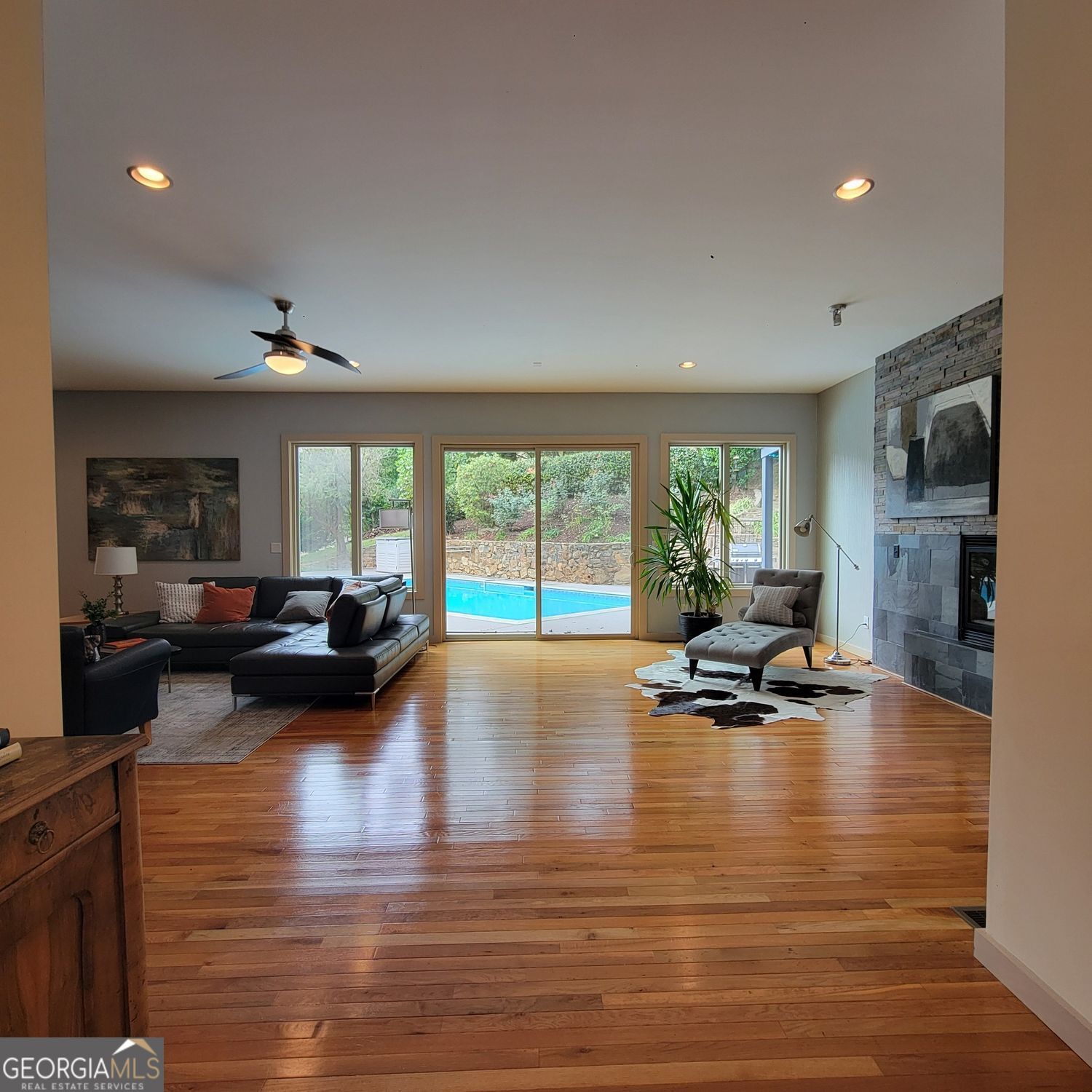 4812 Lake Forrest DR