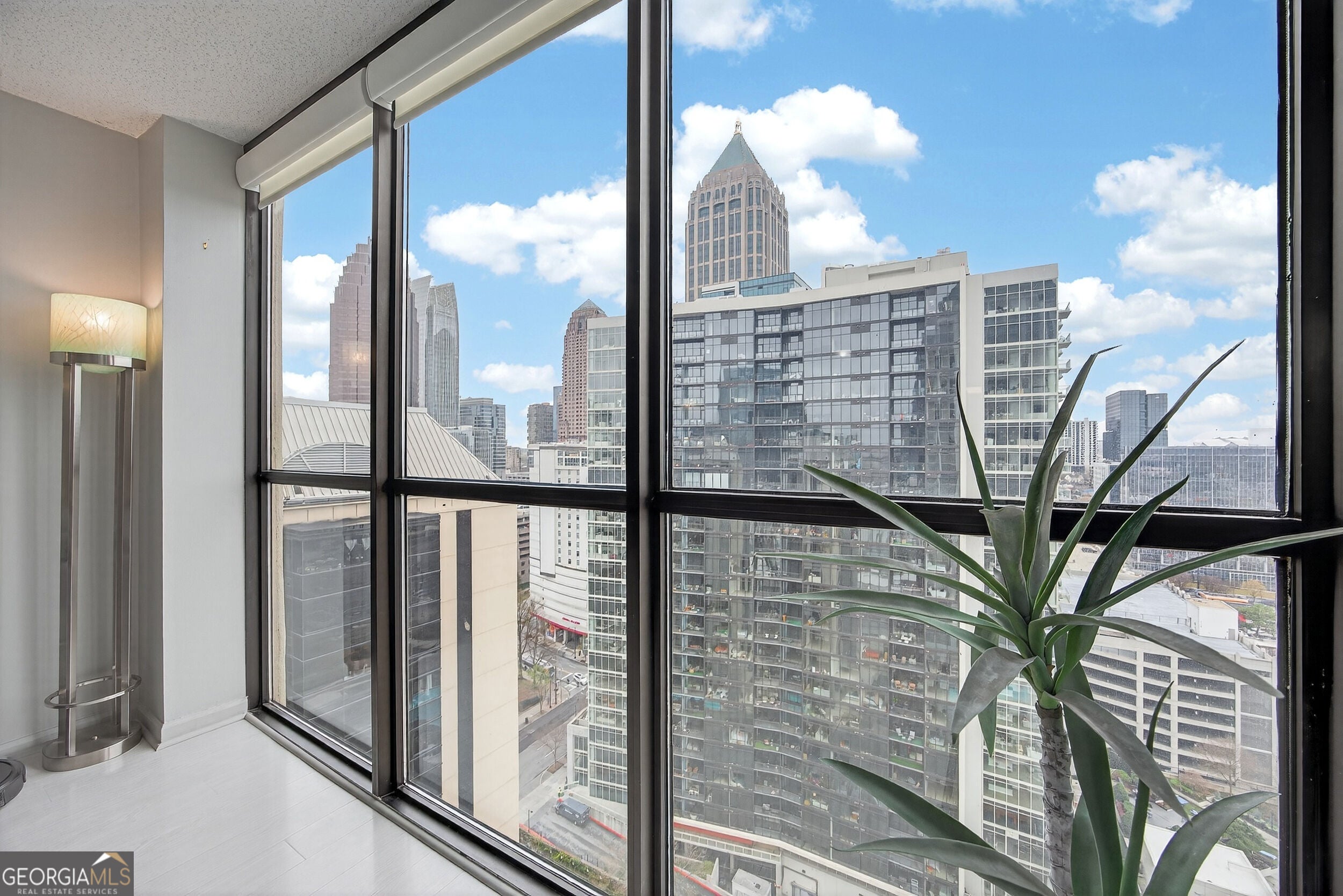 1280 W Peachtree ST NW APT 2708
