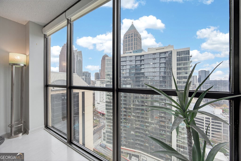Photo of 1280 W Peachtree Street NW #APT 2708, Atlanta, GA 30309 (MLS # 10846040)
