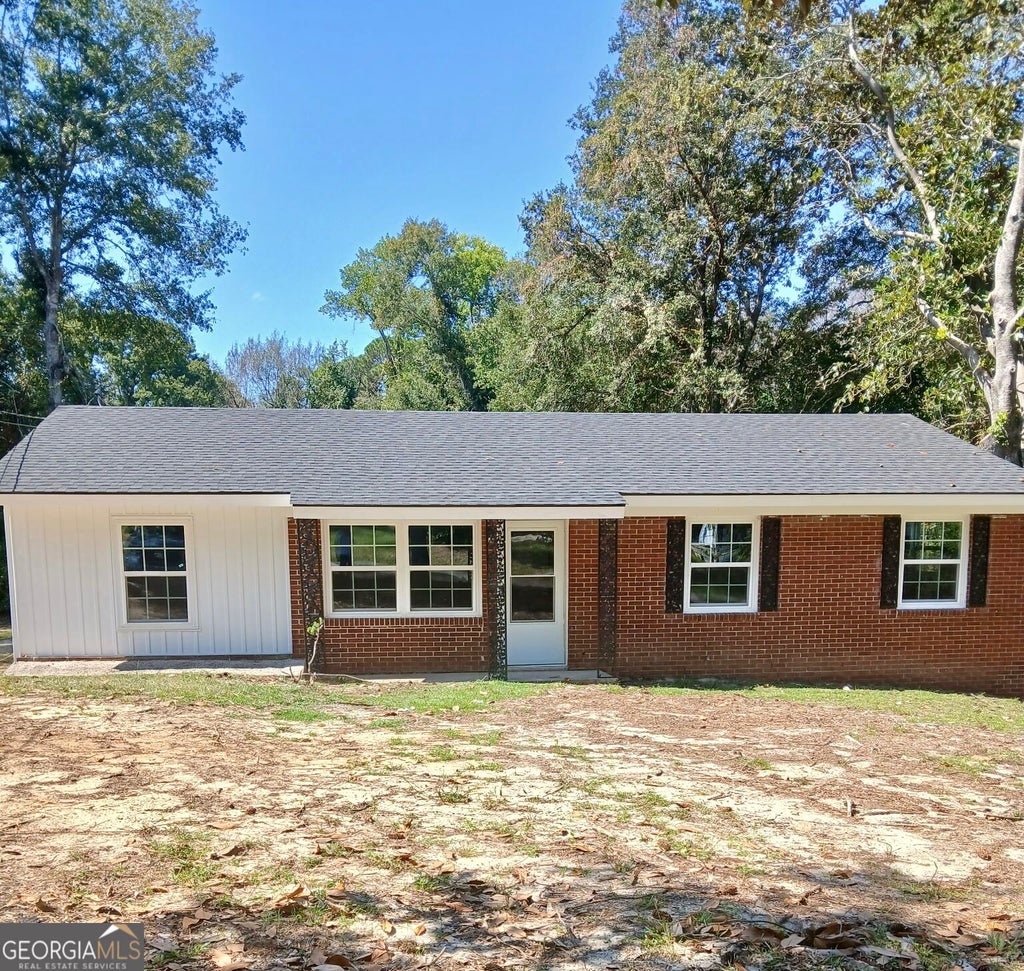 Photo of 1109 5th Avenue, Vidalia, GA 30474 (MLS # 10856030)