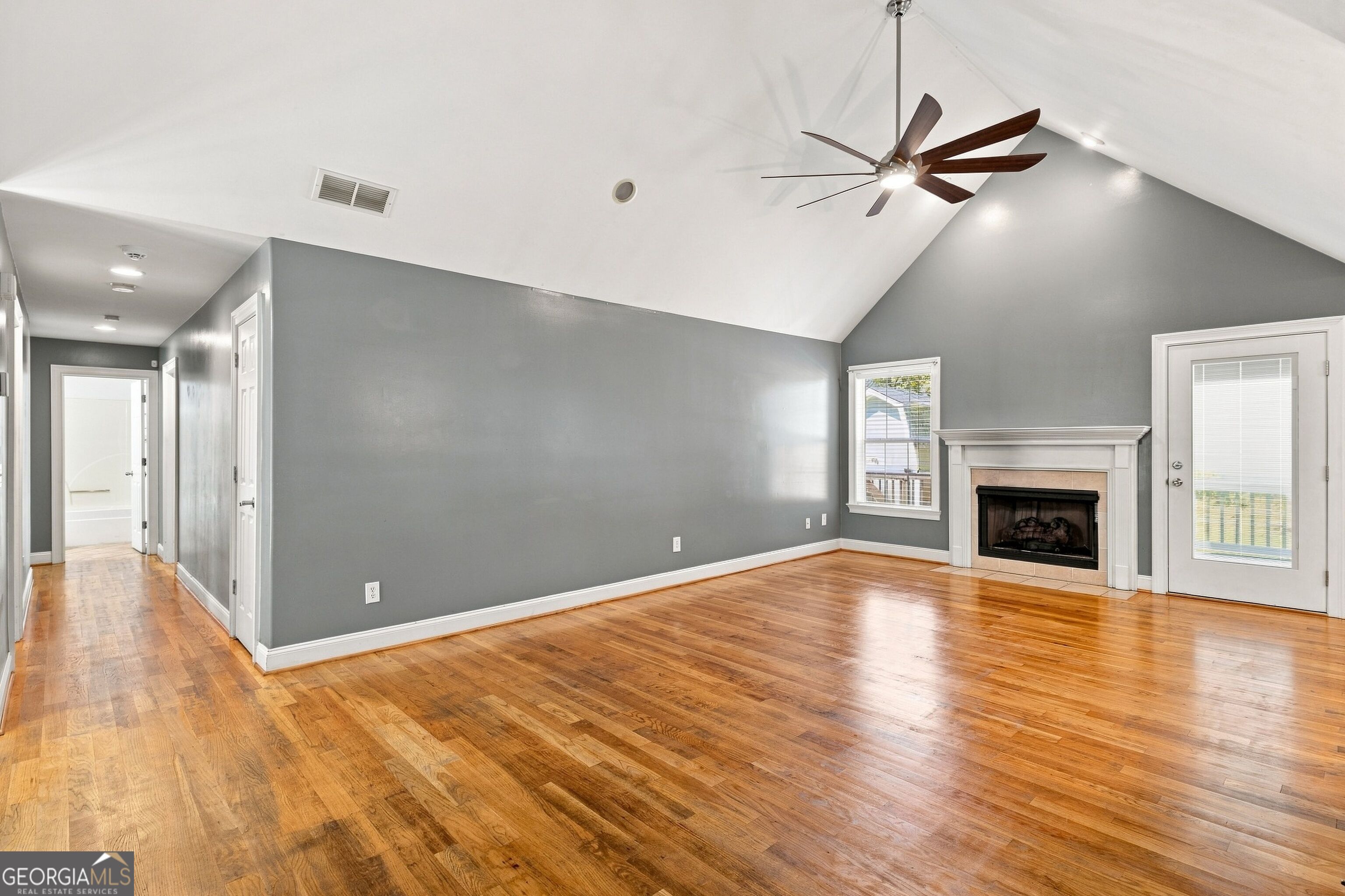 108 Thornwood DR SW