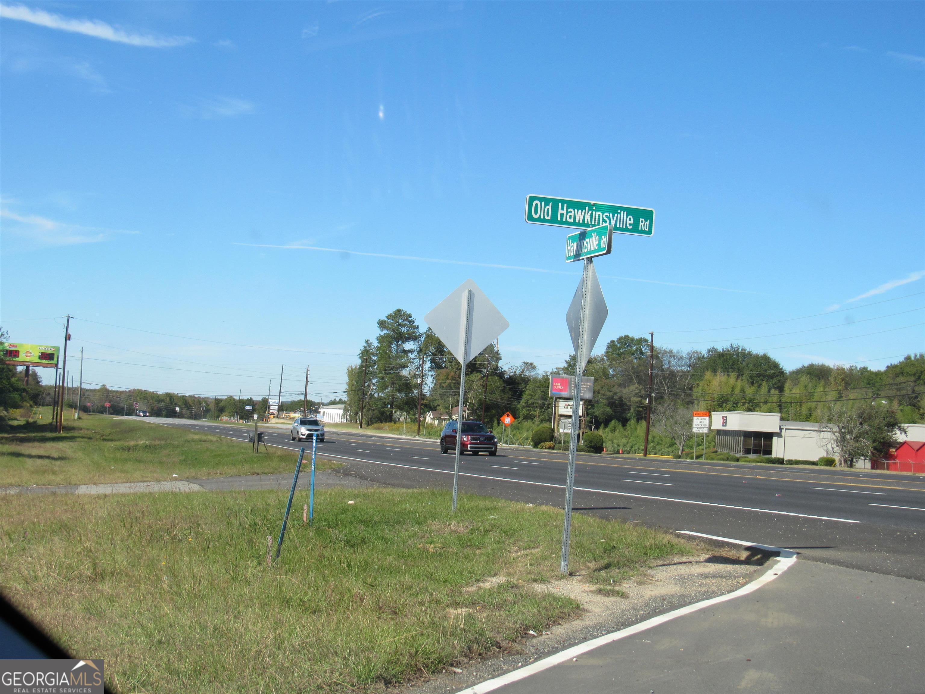 5569 Old Hawkinsville RD