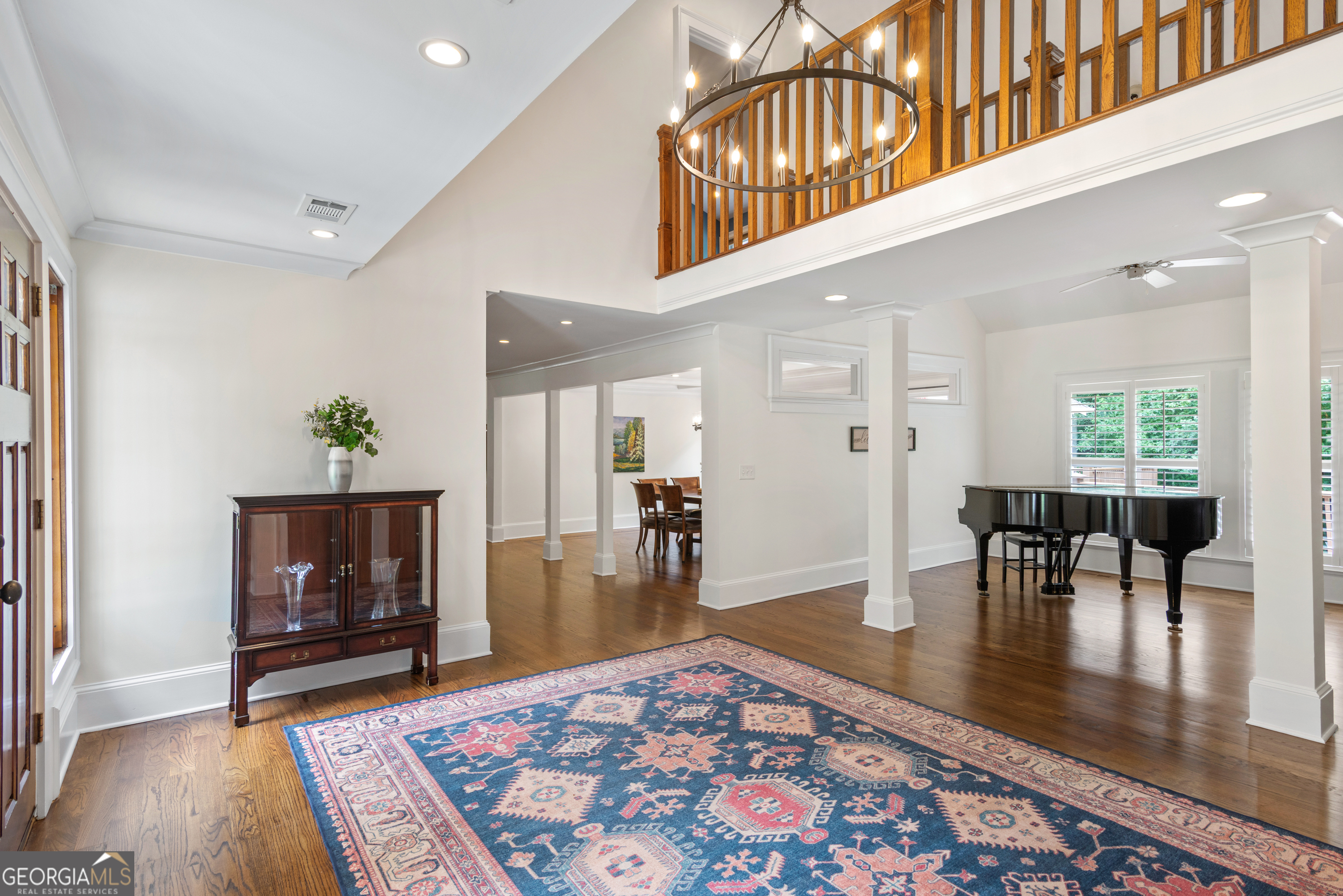 1490 Chevron DR