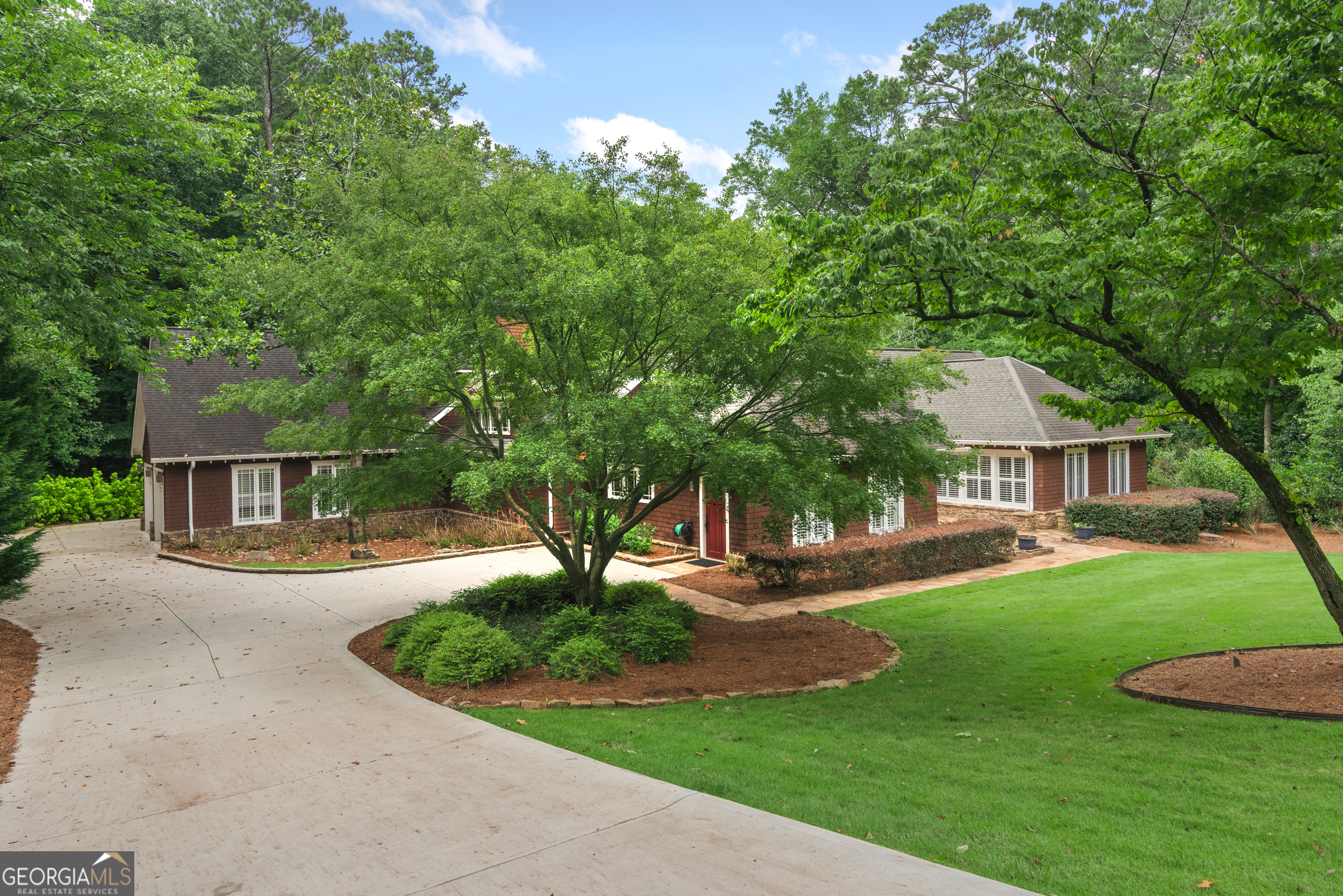 1490 Chevron DR
