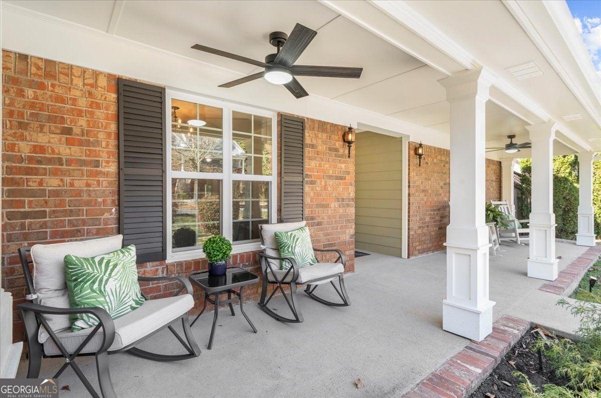 250 W Peachtree ST