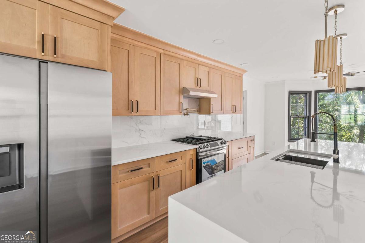 4978 Thornwood CV NW