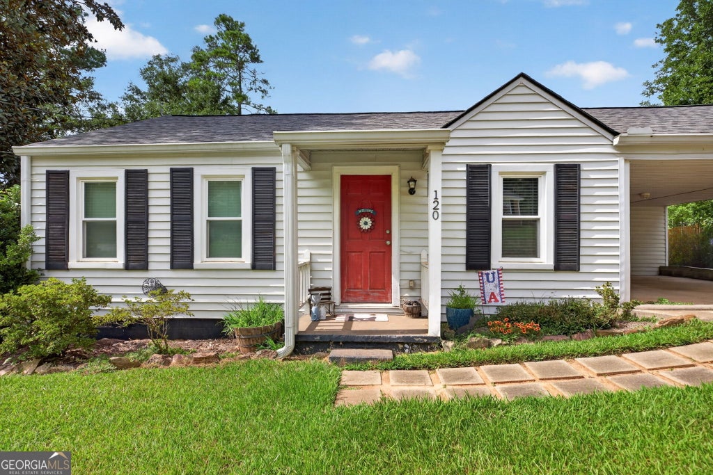 Photo of 120 W White ST, Carrollton, GA 30117 (MLS # 10821885)