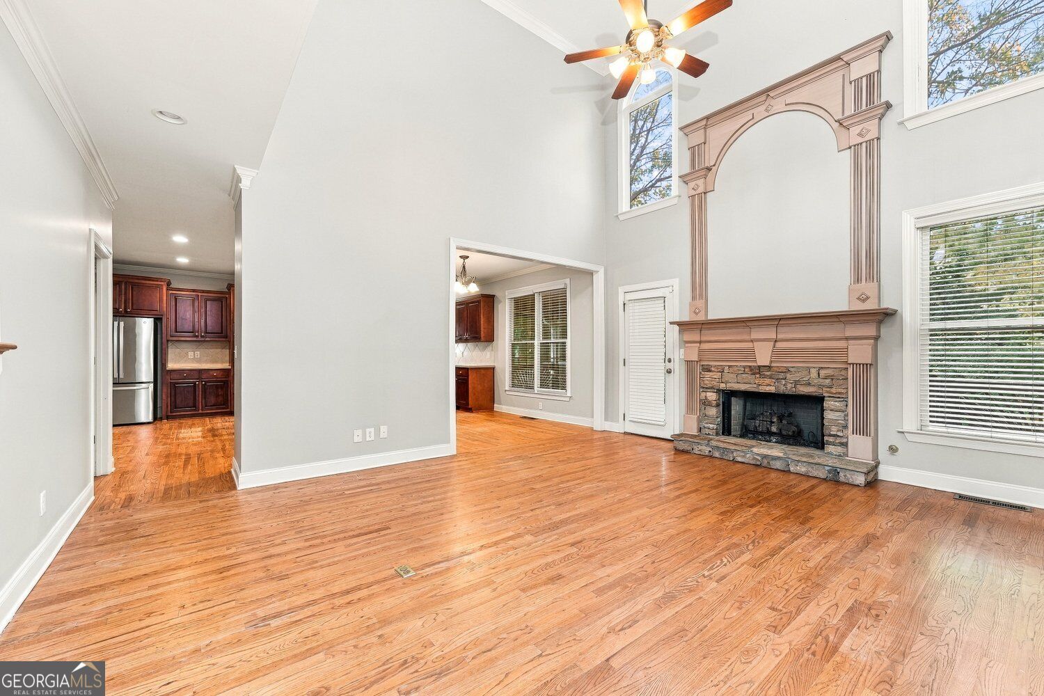 2090 Misty Oaks DR