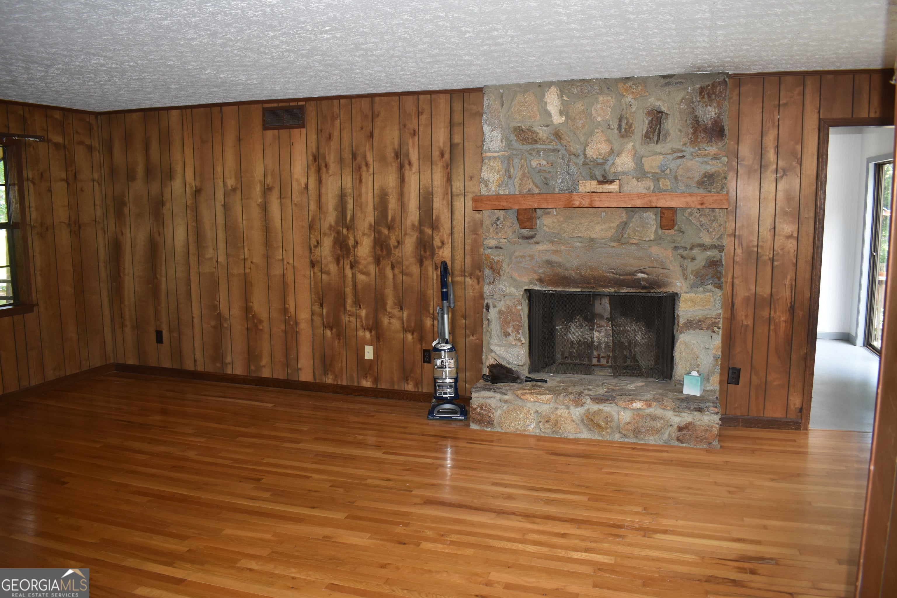 3480 Cove TER
