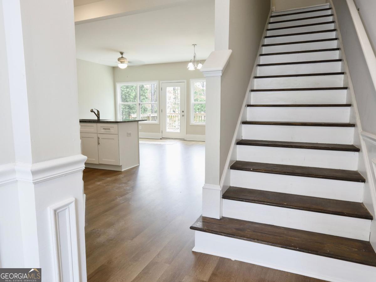 71 Hood Park CT