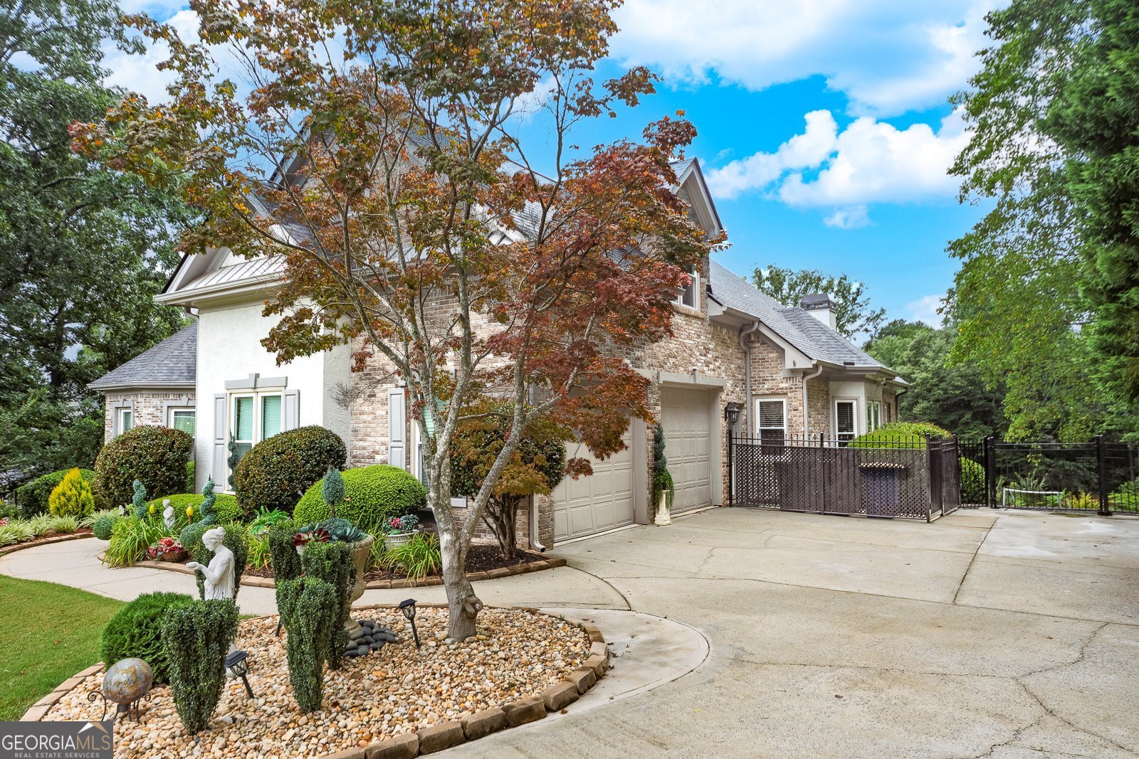 461 Schofield DR