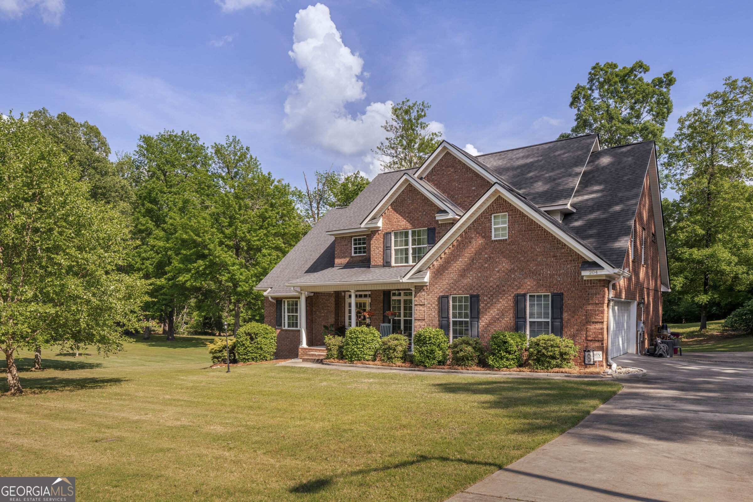 204 Barrington Hall DR