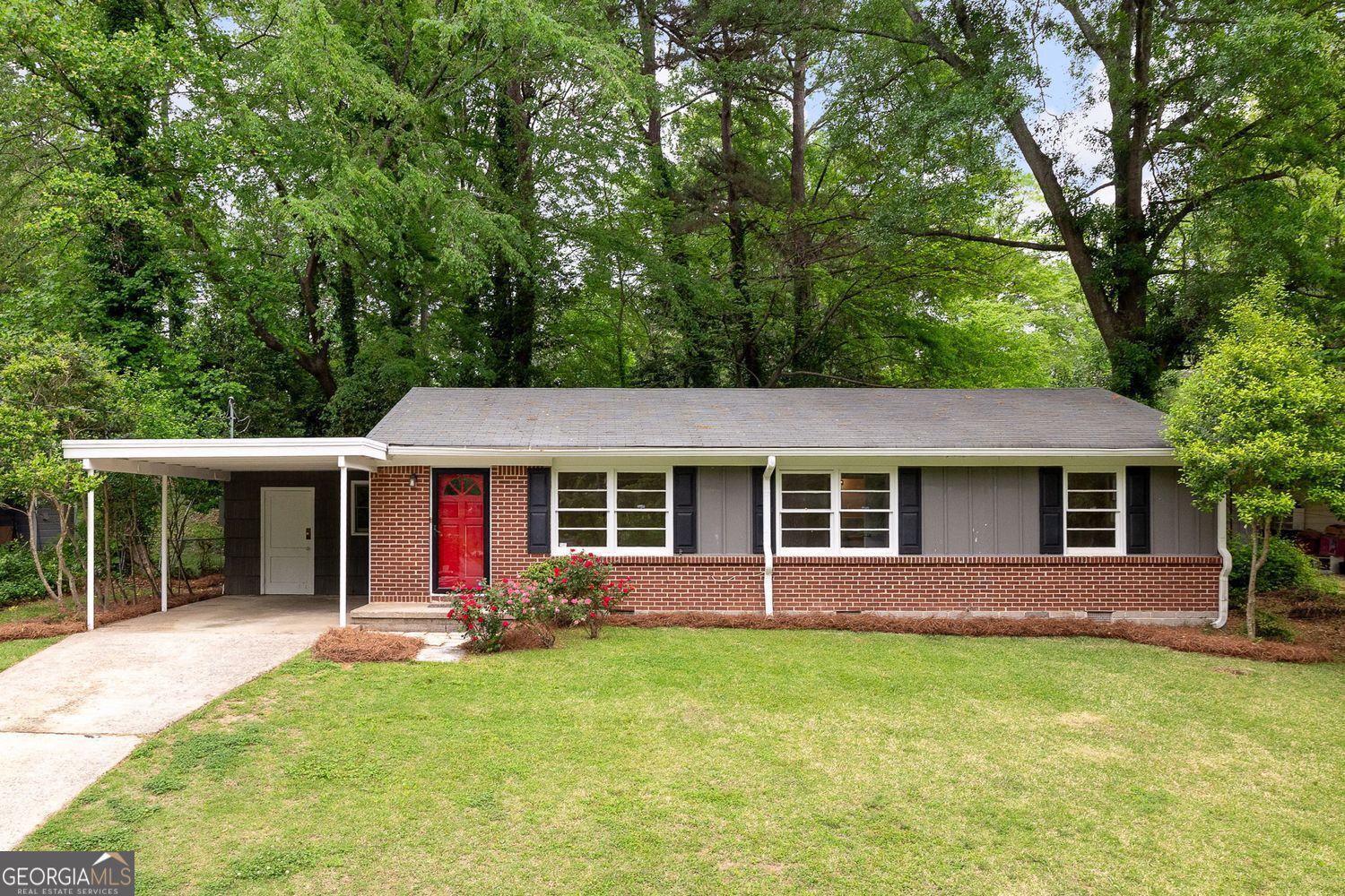 Chamblee, Georgia 30341, United States, 3 Bedrooms Bedrooms, ,2 BathroomsBathrooms,Residential,Pending,115994