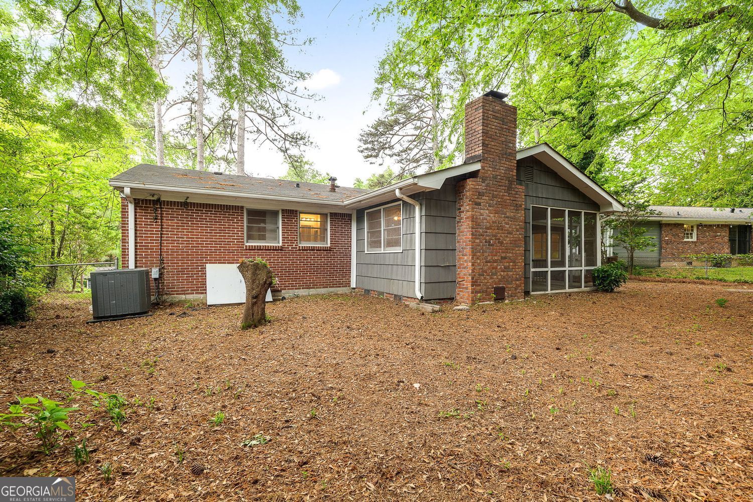 Chamblee, Georgia 30341, United States, 3 Bedrooms Bedrooms, ,2 BathroomsBathrooms,Residential,Pending,115994