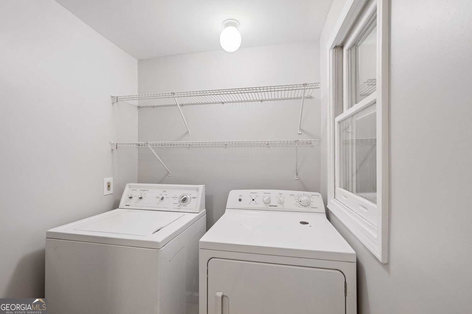 Chamblee, Georgia 30341, United States, 3 Bedrooms Bedrooms, ,2 BathroomsBathrooms,Residential,Pending,115994