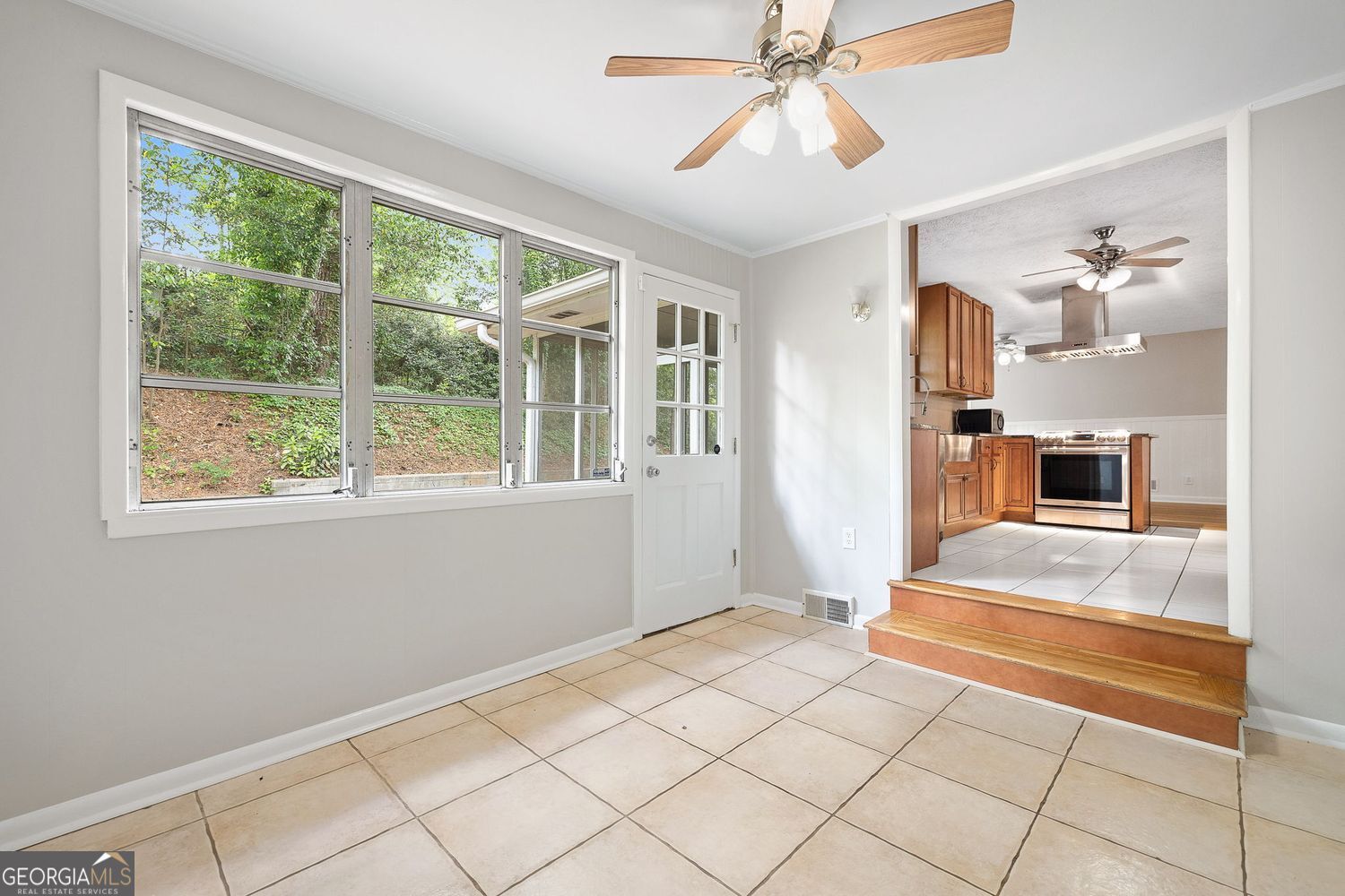 Chamblee, Georgia 30341, United States, 3 Bedrooms Bedrooms, ,2 BathroomsBathrooms,Residential,Pending,115994