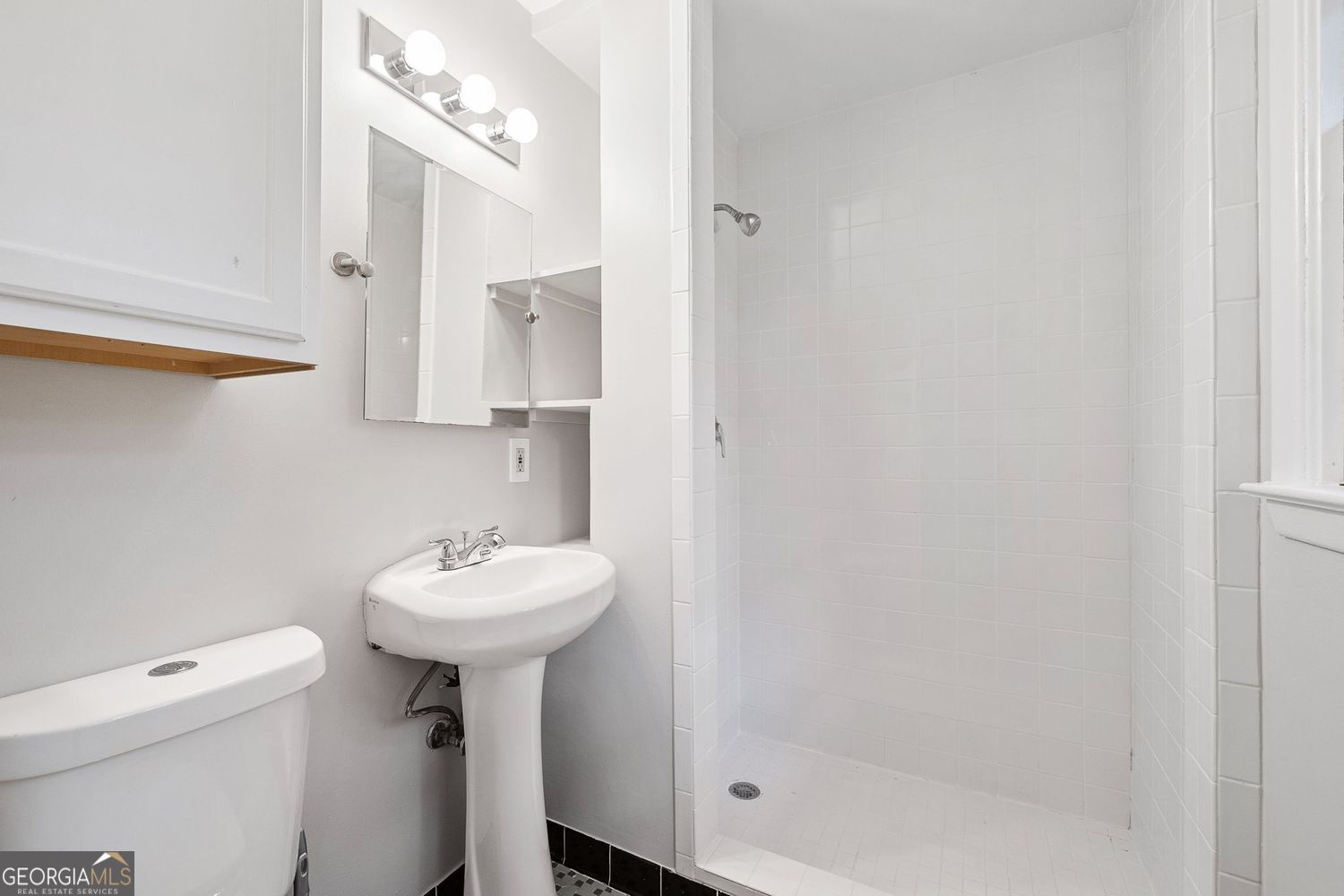 Chamblee, Georgia 30341, United States, 3 Bedrooms Bedrooms, ,2 BathroomsBathrooms,Residential,Pending,115994