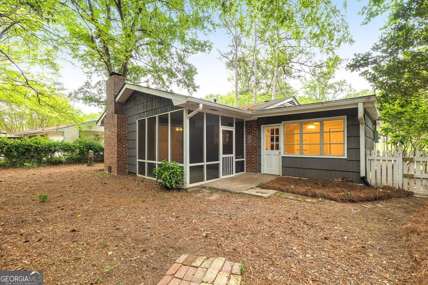 Chamblee, Georgia 30341, United States, 3 Bedrooms Bedrooms, ,2 BathroomsBathrooms,Residential,Pending,115994