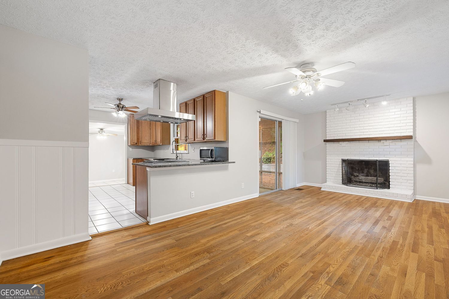 Chamblee, Georgia 30341, United States, 3 Bedrooms Bedrooms, ,2 BathroomsBathrooms,Residential,Pending,115994