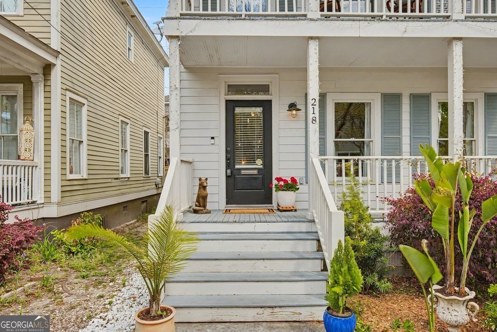 Photo of 218 E 33rd Street, Savannah, GA 31401 (MLS # 10720426)