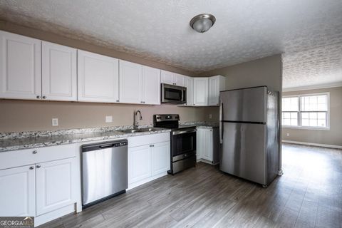 Photo of 467 SOUTHERN Way, Lawrenceville, GA 30046 (MLS # 10649292)