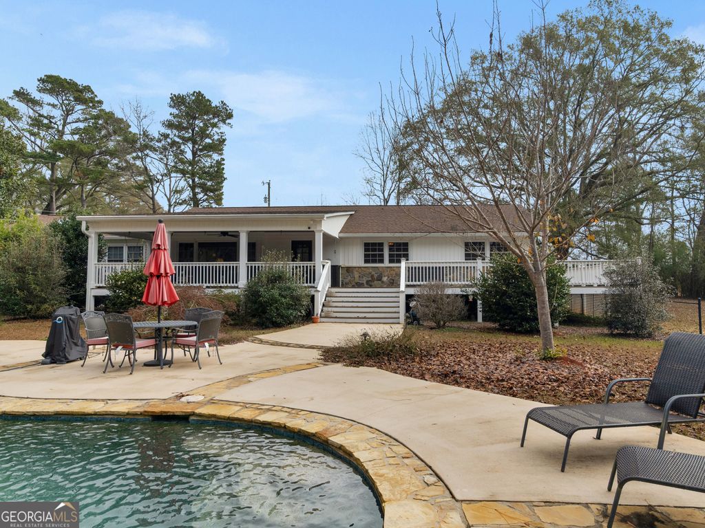 Photo of 565 Sidney Drive, Griffin, GA 30223 (MLS # 10676162)