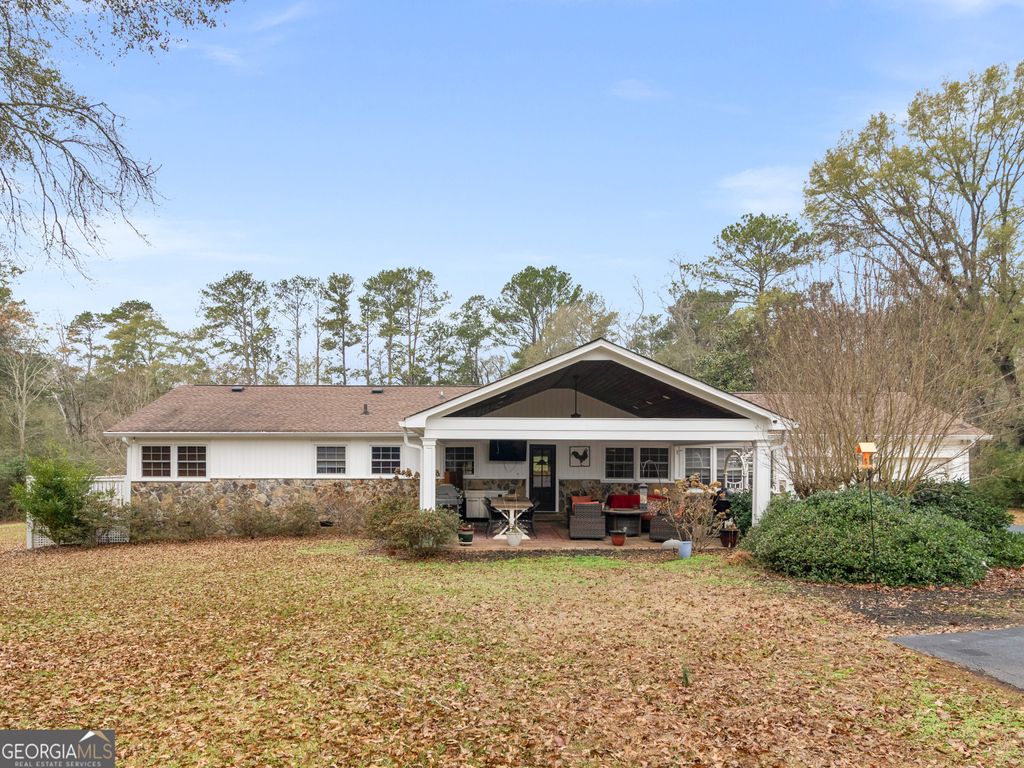 Photo of 565 Sidney Drive, Griffin, GA 30223 (MLS # 10676162)