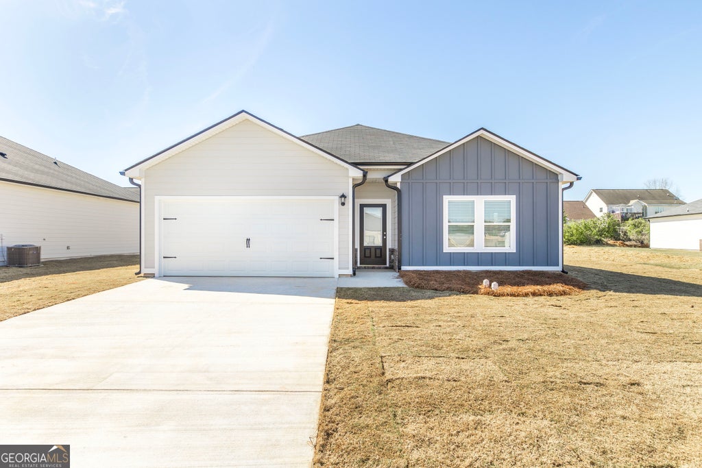 Photo of 402 Georgian Walk, Byron, GA 31008 (MLS # 10795280)
