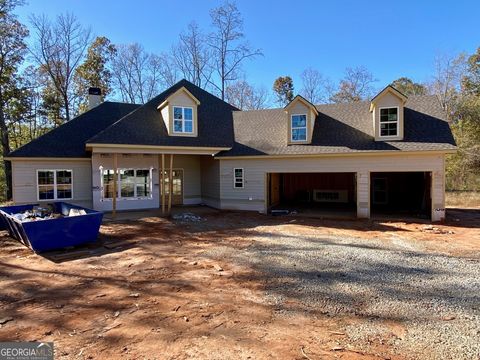 A home in Newnan