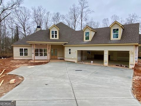 A home in Newnan