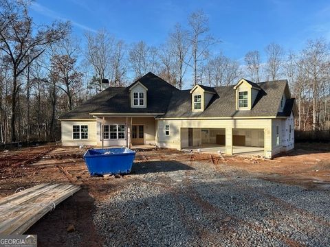 A home in Newnan