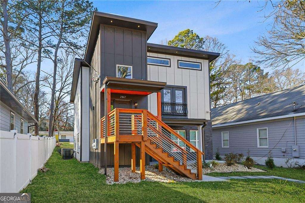 Photo of 2847 Forrest Hills Drive SW, Atlanta, GA 30315 (MLS # 10851062)