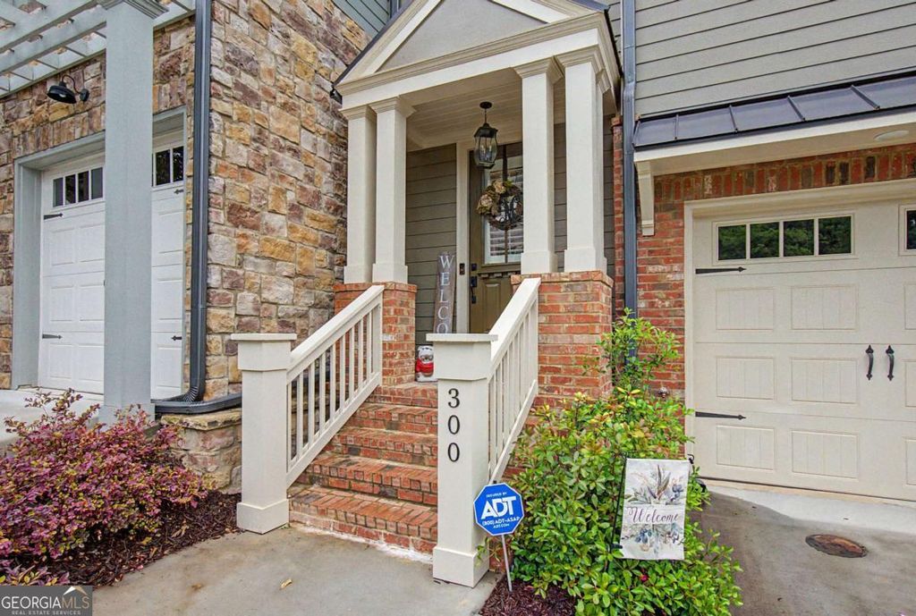 Photo of 300 Trecastle Lane, Canton, GA 30114 (MLS # 10755969)