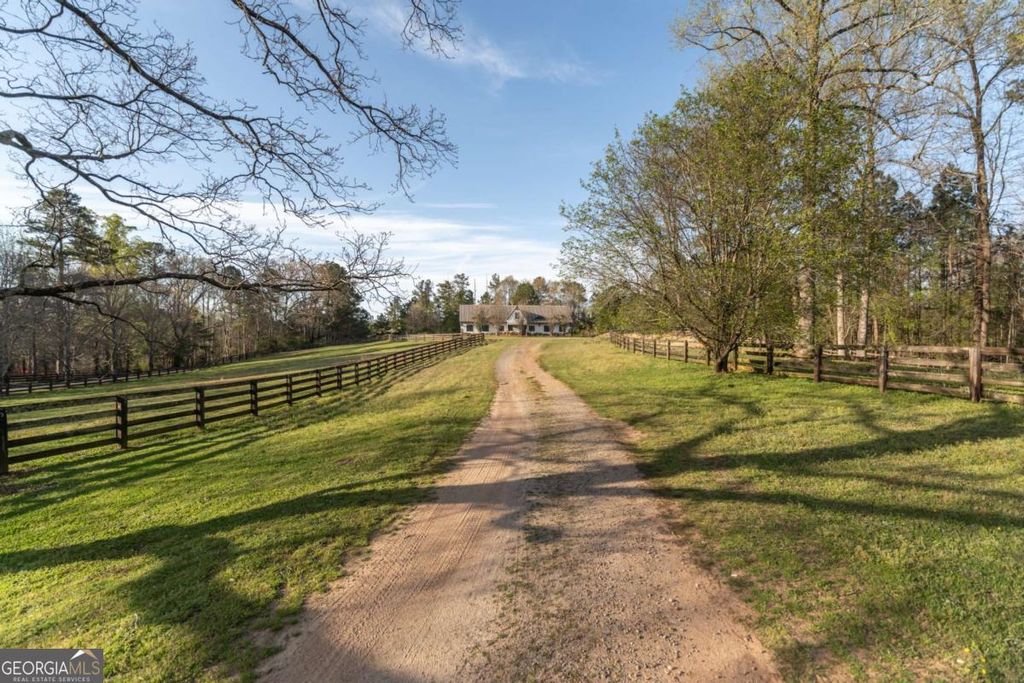 Photo of 20 Providence Way, Alpharetta, GA 30004 (MLS # 10708076)