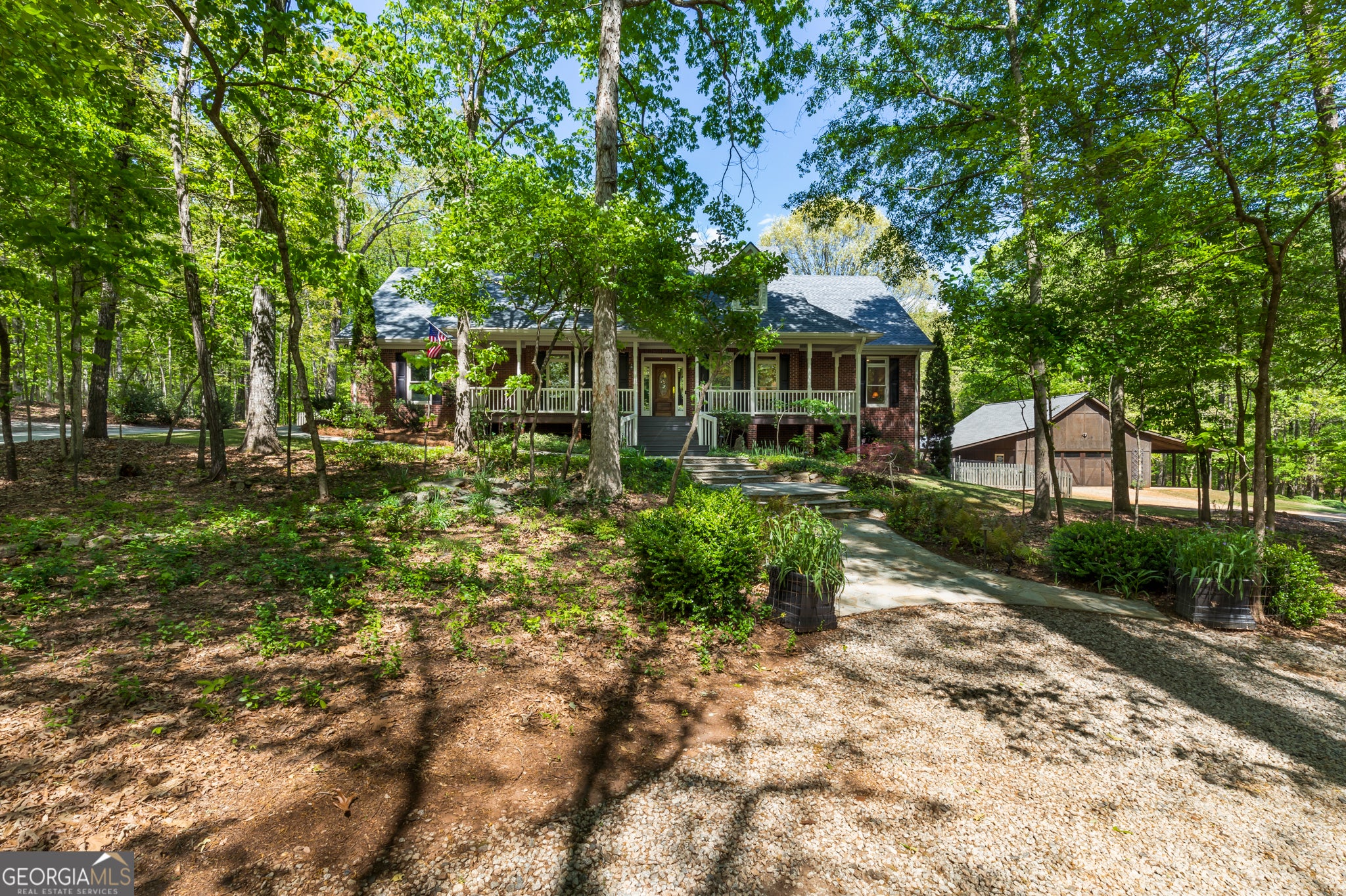 270 Evans WAY