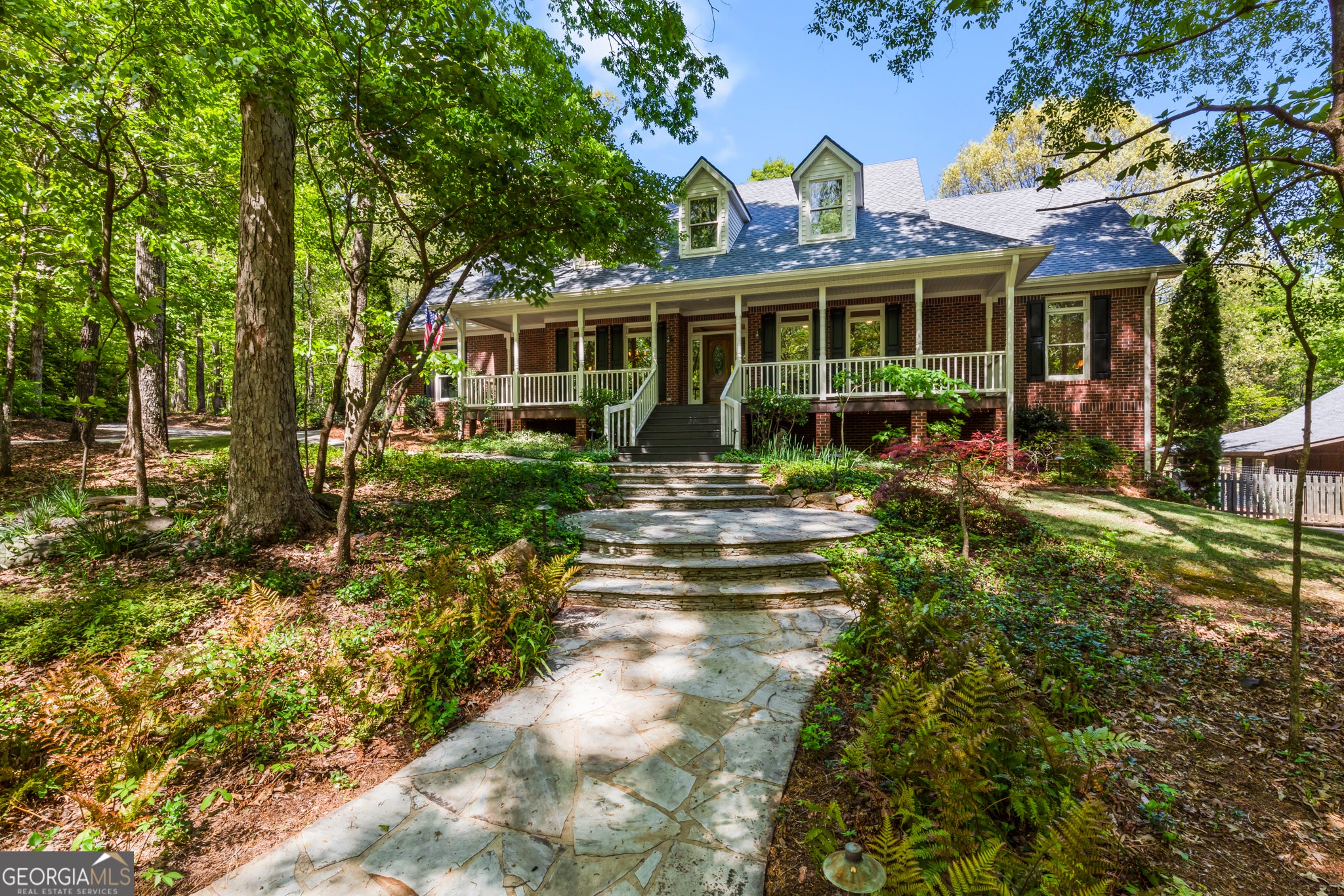 270 Evans WAY